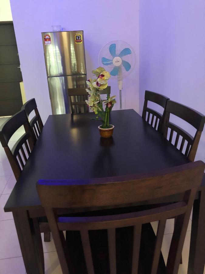 Hasnifana Homestay Seri Iskandar Exterior foto